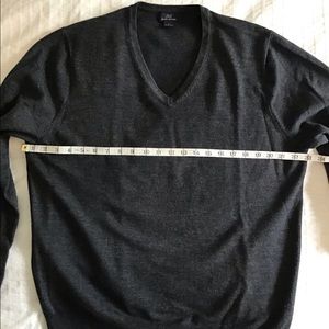 “346” BROOKS BROTHERS Charcoal grey v neck sweater